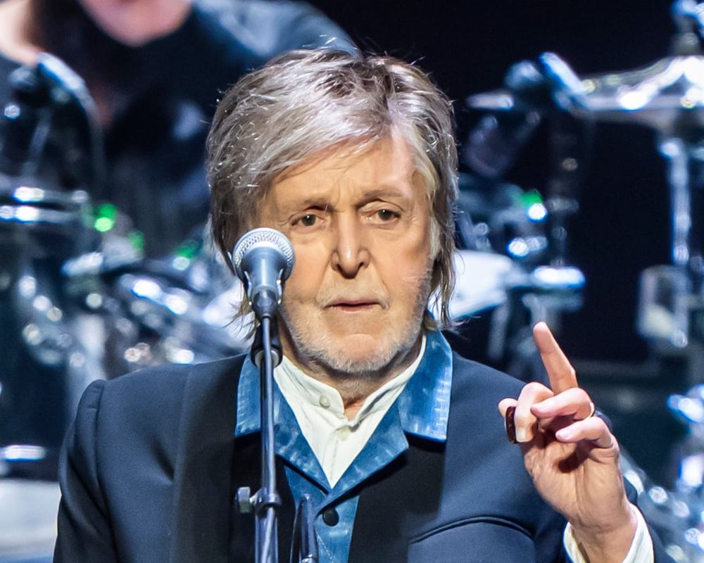 Paul McCartney performs I Want to Hold Your Hand for first time in 60 years at Taylor Swift wedding