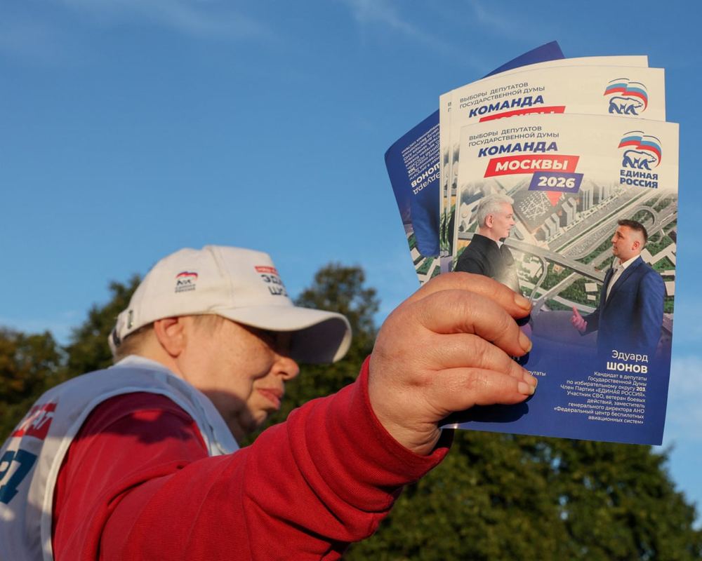 Russians go to polls against backdrop of Ukraine war and Putin’s tightening grip