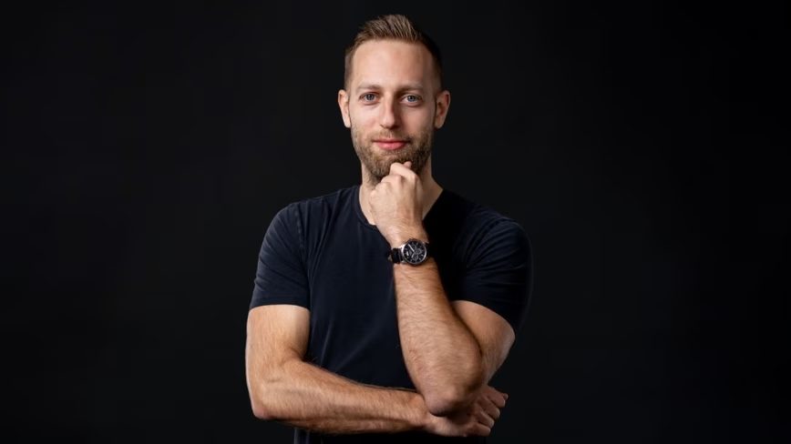 The executive assistant of the future: DonnaPro’s approach to human-AI collaboration